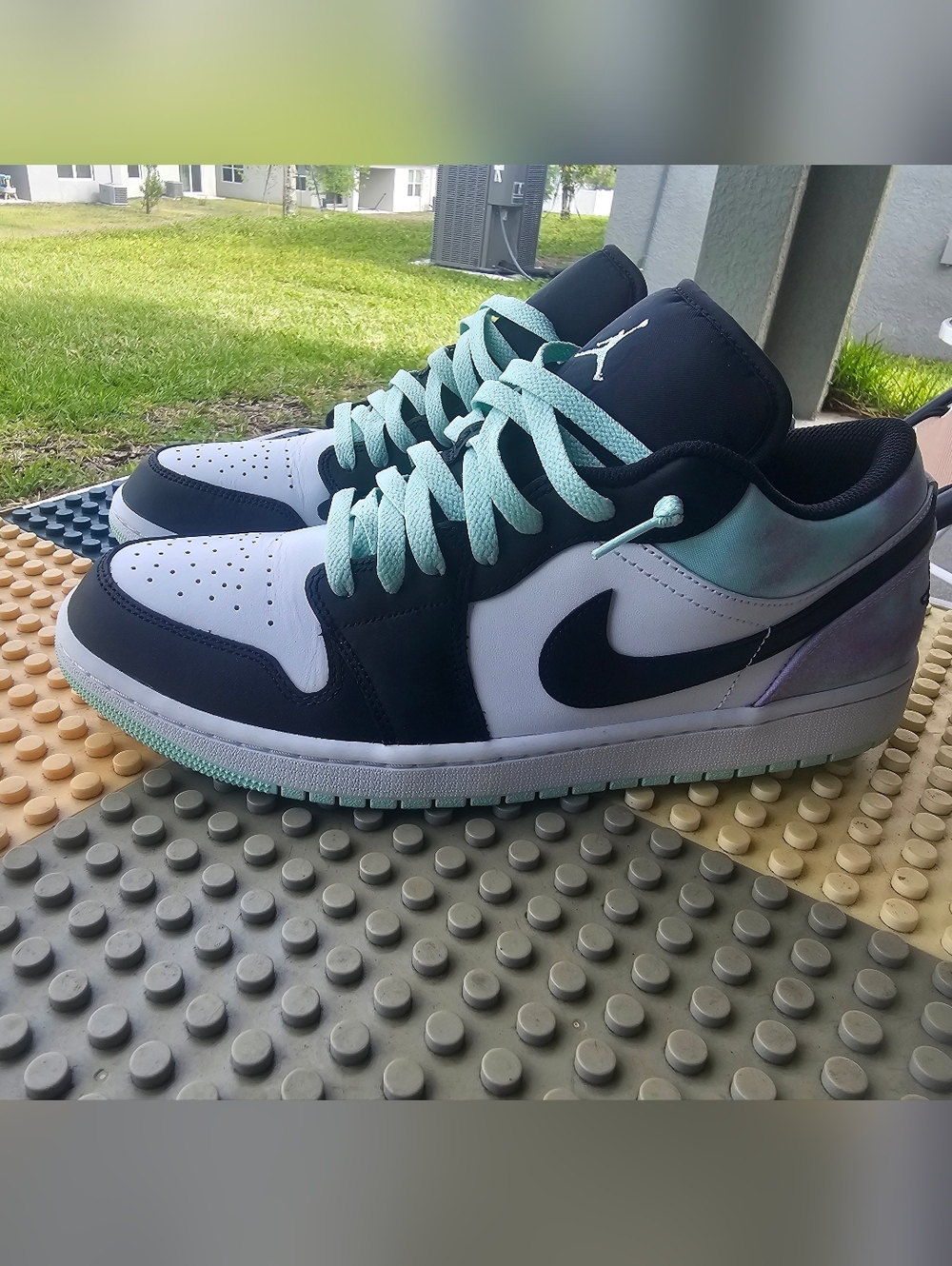 Size 11 - Air Jordan 1 SE Low Tie Dye Mint